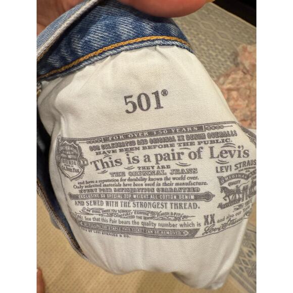 Levi’s 501 High-Rise Cutoff Denim Shorts - size 32 (Women’s) - Picture 4 of 5